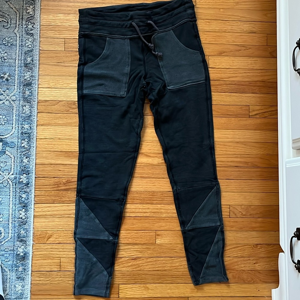 Free Peoplele Movement Leggings!
